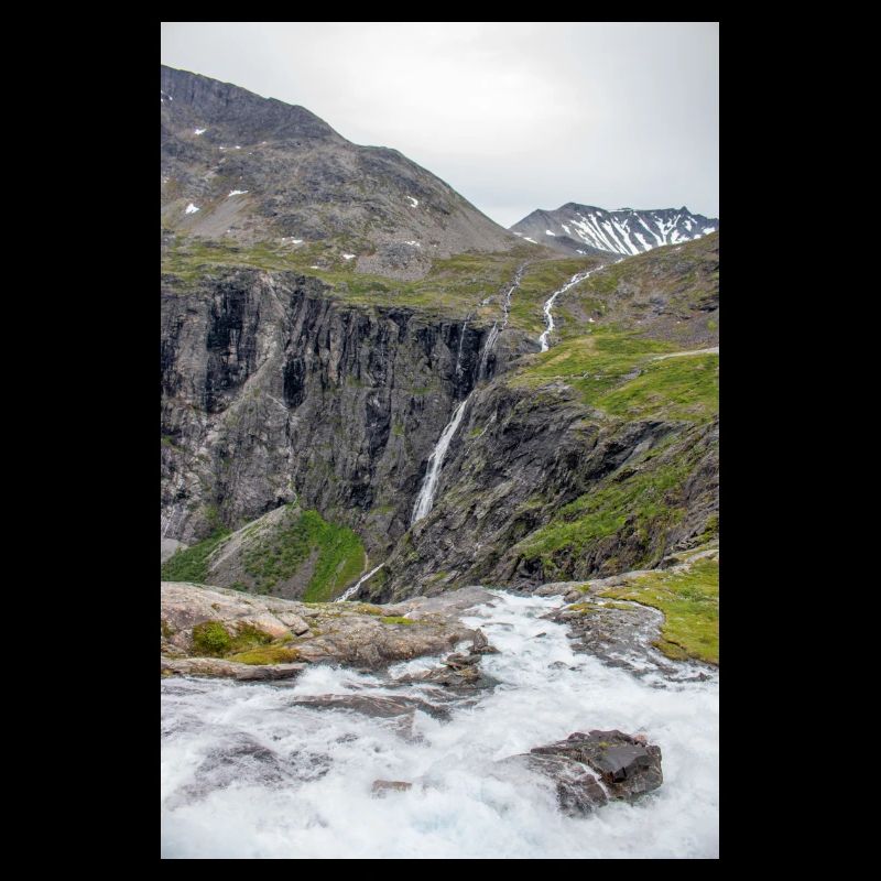 Trollstigen Tverelva Stigfossen Trollstigen