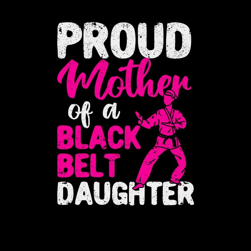 Stolze Mutter eines schwarzen Gürtels Tochter