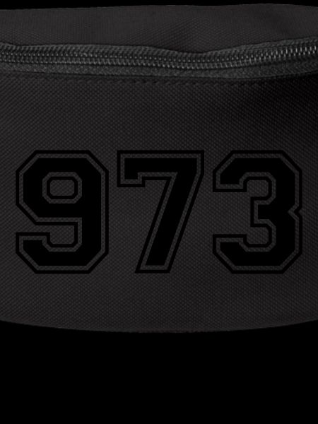 973