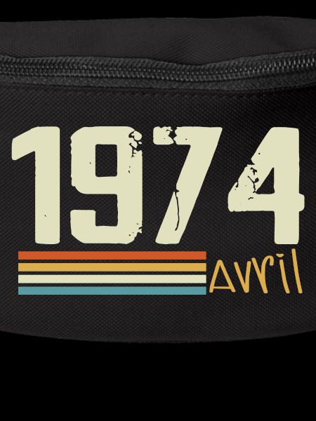 Né en avril 1974