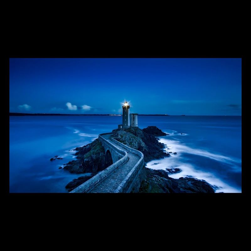 Côte avec phare