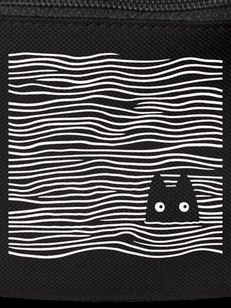 Chat dans la mer