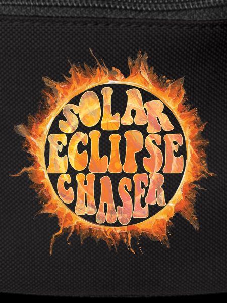 Solar eclipse chaser