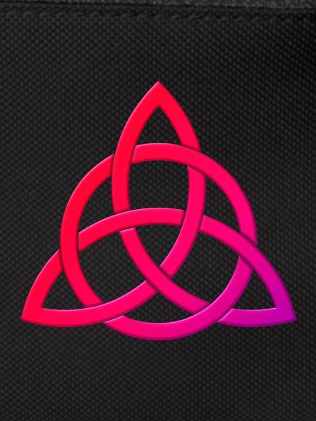 Triquetra with circle