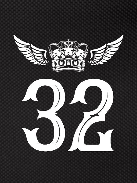 32 Number crown