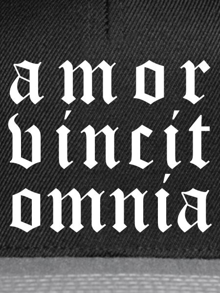 Amor vincit omnia