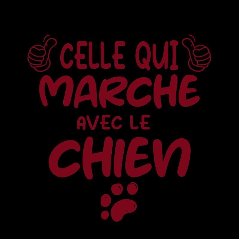 celle qui marche avec le chien