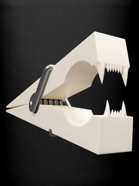 Snappy clothespin