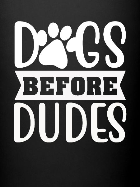 Chiens devant les gars