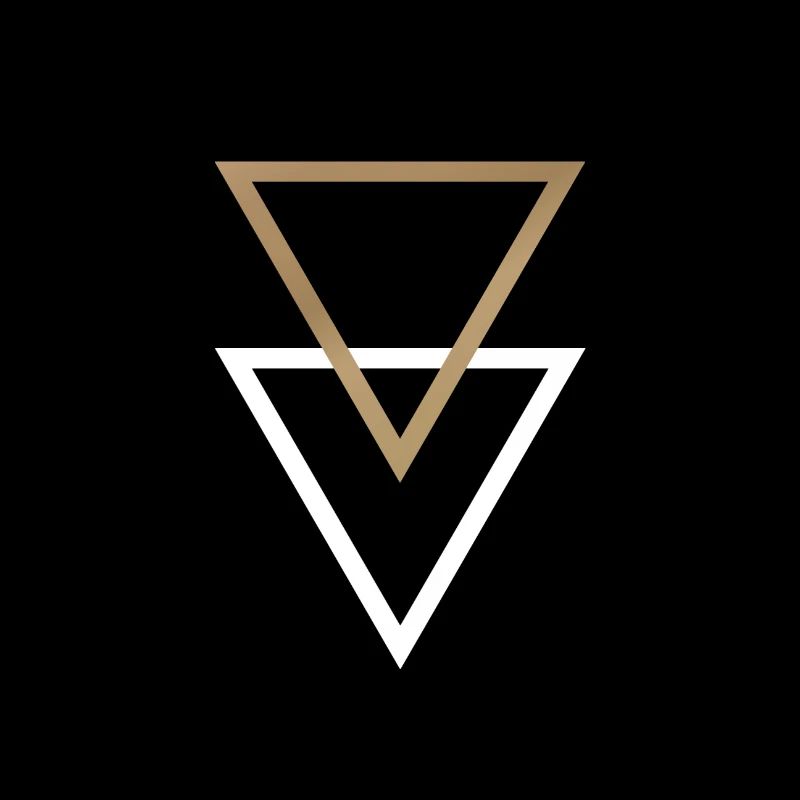 Triangles Or Blanc Skandi Hype