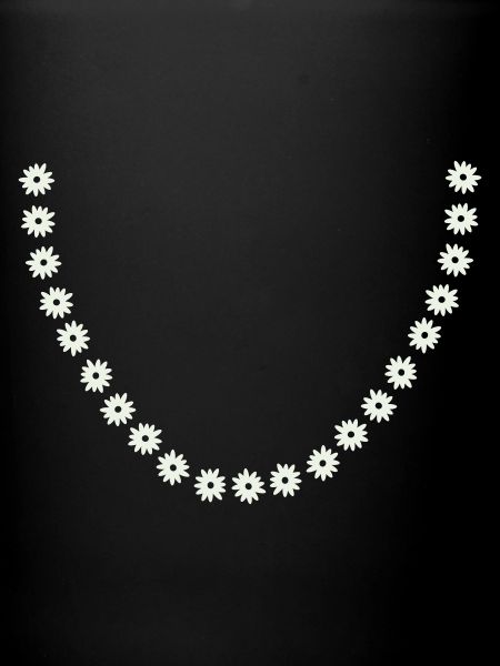 Daisy Flower Wreath