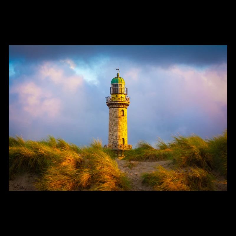 Phare de Warnemünde le soir