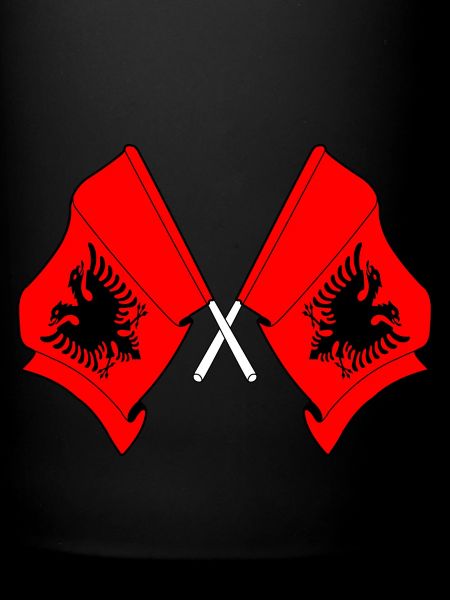 Deux drapeaux Albanie