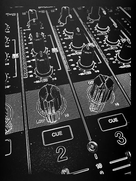 DJ