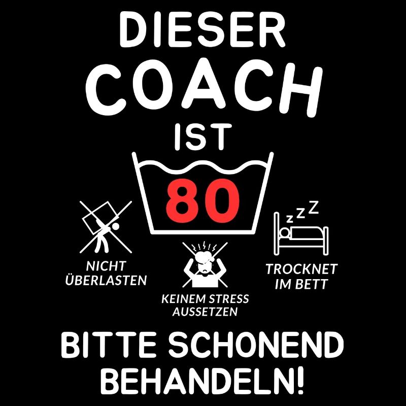 Cet entraîneur a 80 ans.