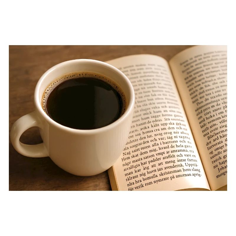Buch und Kaffee