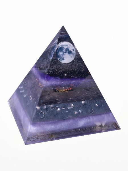 Vollmond Pyramide