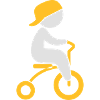 Garçon qui monte son tricycle