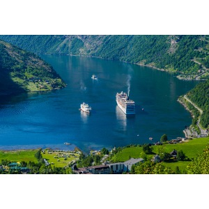 SuK Bild - Geirangerfjord Kreuzfahrtschiffe