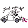 Sposa e sposo innamorati in auto sportiva
