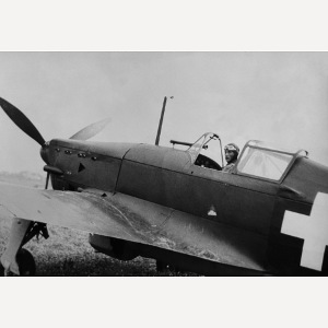 Altes Portrait Foto Schweizer Pilot Flieger Brille