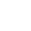 MÄN SPELAR ELD BBQ GRILL GRILL ÖL MOTIV