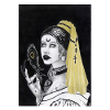 Gothic Girl mit Perlenohrring
