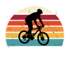 Alter Mann mit E-Bike