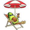 Avocado mit Cocktail am Strand
