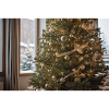 Ein Weihnachtsbaum mit Geschenken