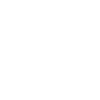 Patineurs dans le saut