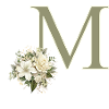 M avec des fleurs