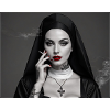 Nonne smoking