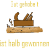 Rustikaler Holzbau mit Spruch