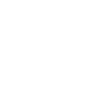 Seriengriller Skull mit Küchenmessern