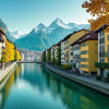 Alpenkanal und buntes Dorf