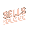 Cette fille vend de l’immobilier