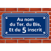 Rue du 5 inscribed