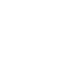 Schädel mit Blumenkranz