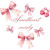 Heart-friendly pink buckles