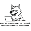 Loup blasé face à la paperasse
