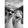 Gänse mit Sonnenbrille am Bergsee