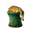 Schlafender Leopard auf Zylinderhut
