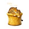 Schlafender Leopard im Goldhut