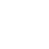 Camper verlässt die Einfahrt