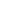 Minimalistischer Bergsee mit Ruderboot