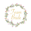 Team Bride mit Blumenkranz