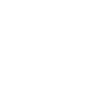 Wikinger-Drakkar-Langschiff mit Drachen-Bug