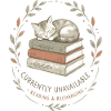 Katzenruhe im Bücherstapel