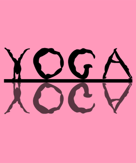 Retrouvez l'équilibre avec notre t-shirt "Yoga". Un design qui célèbre le bien-être et la paix intérieure au quotidien. L'essence de la séré...